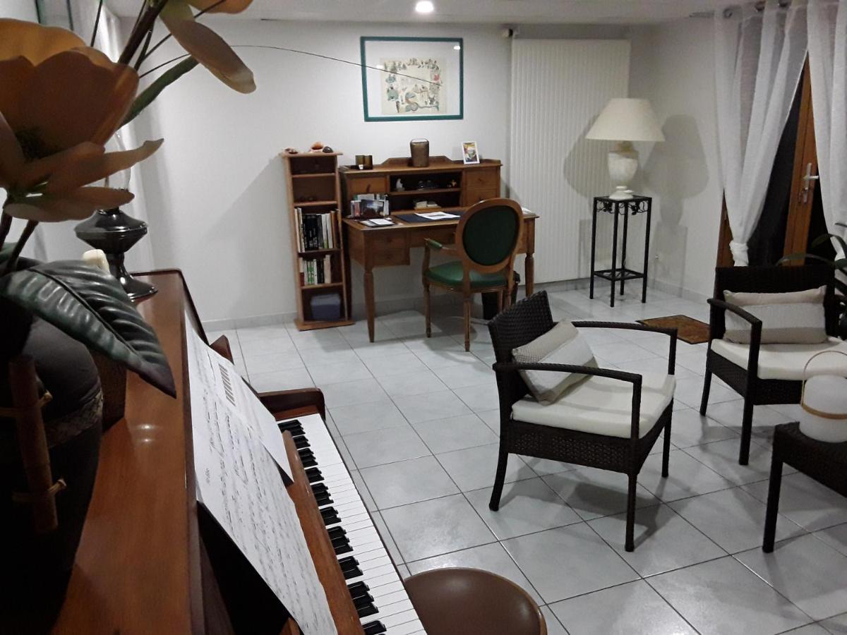 Hauteurs De Vichy Homestay